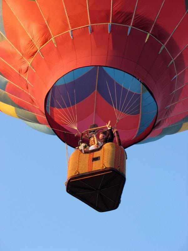 lisa-chalfa-celebrant-hot-air-balloon